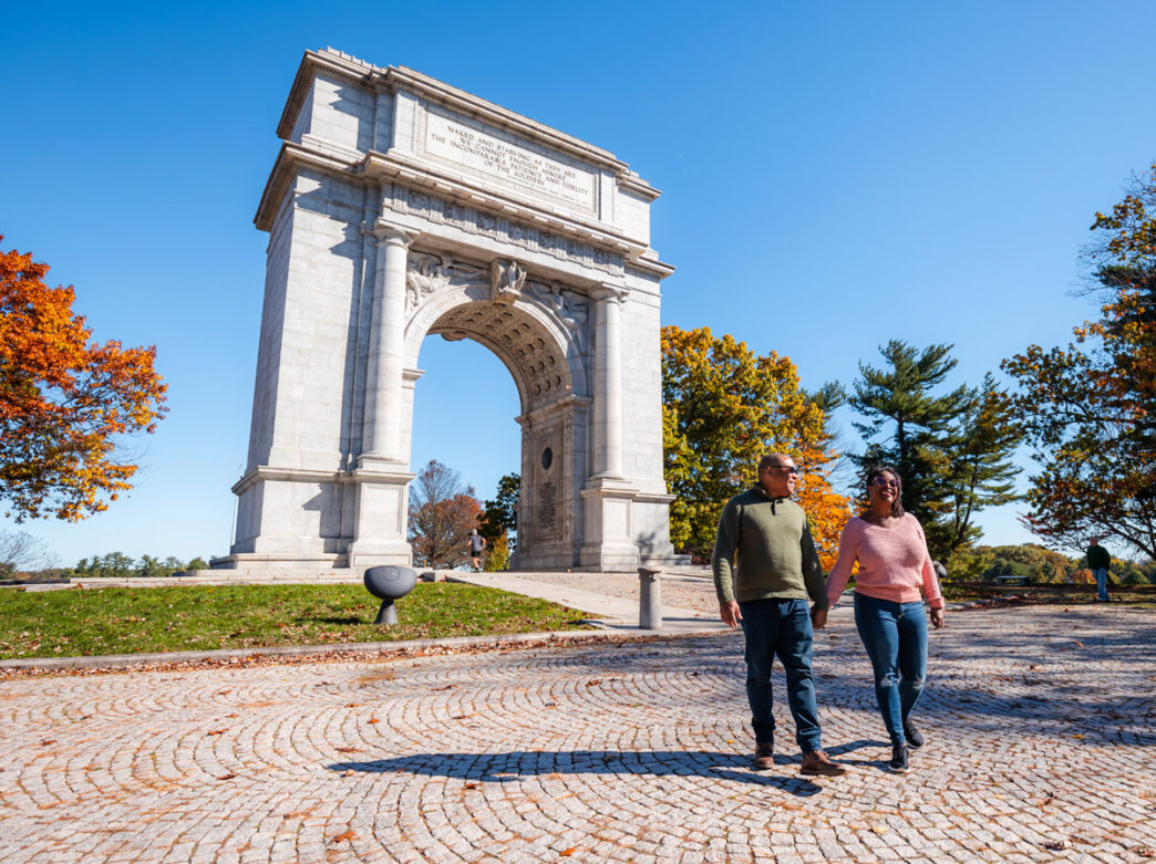 People walking through Valley Forget National Historical Park